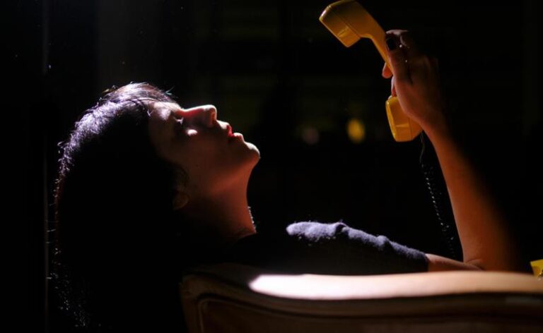 Trama provocadora ambientada nos anos 80, “Zero Grau” estreia no Cine Joia, em Copacabana