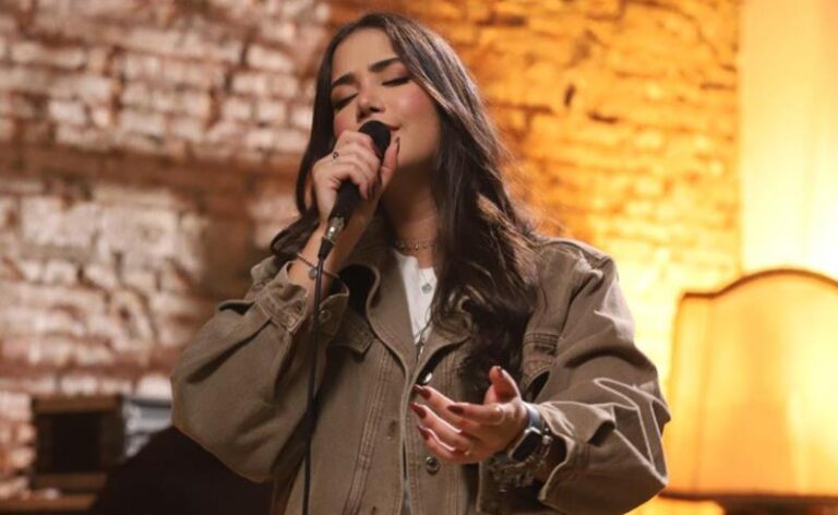 Brenda Danese apresenta “Segundo o Teu Coração”, seu novo single e vídeo