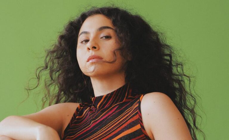 Silvana Estrada apresenta show “Vendrán Suaves Lluvias” no Teatro I Love PRIO