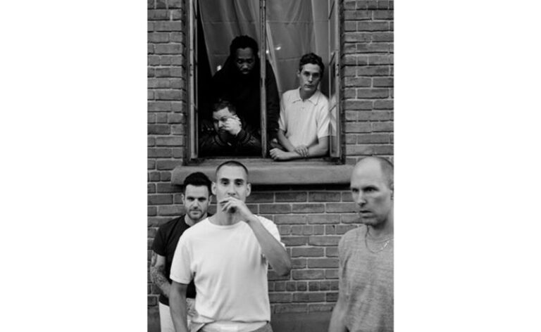 Bleachers lança novo single “the van”